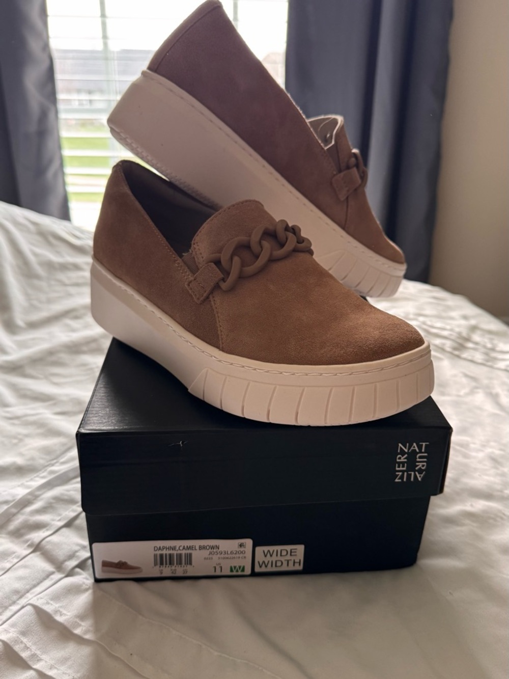Naturalizer Camel Brown Chain-Trim Slip-On Platform Mules